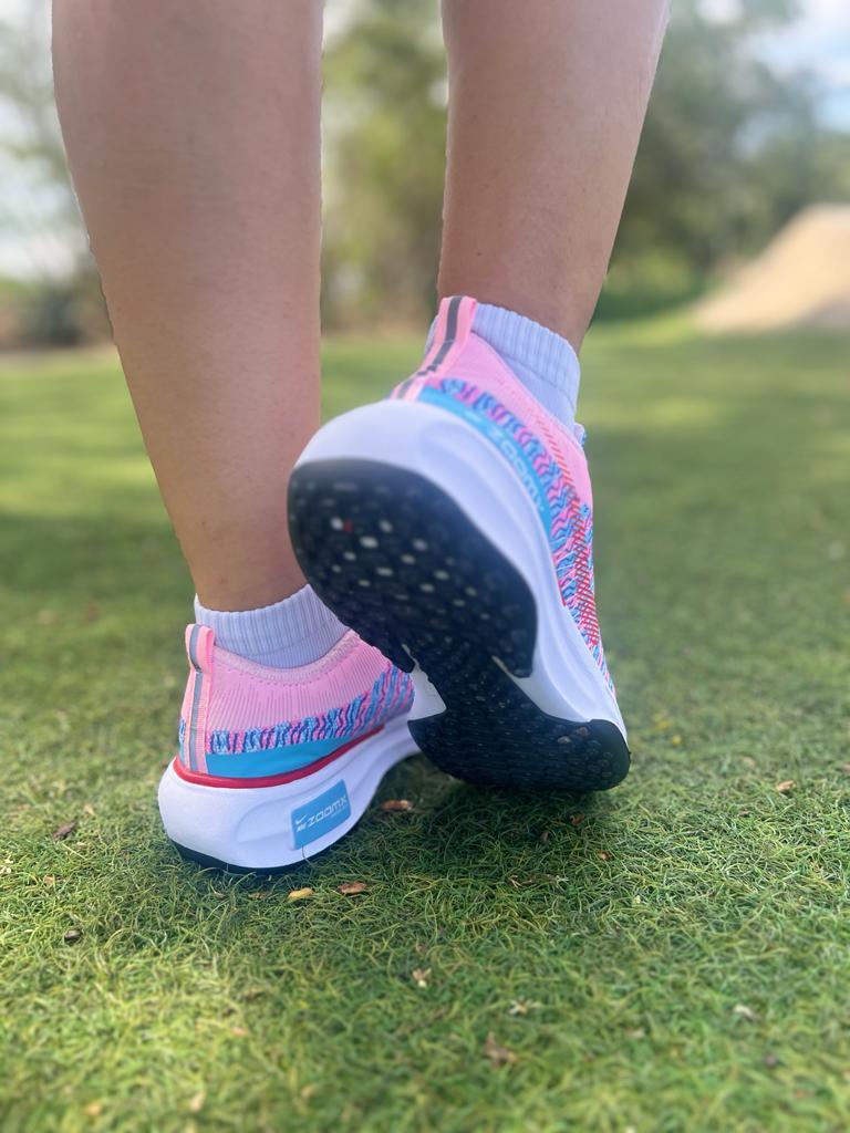 NK ZOOMX INV RUN + CAJA