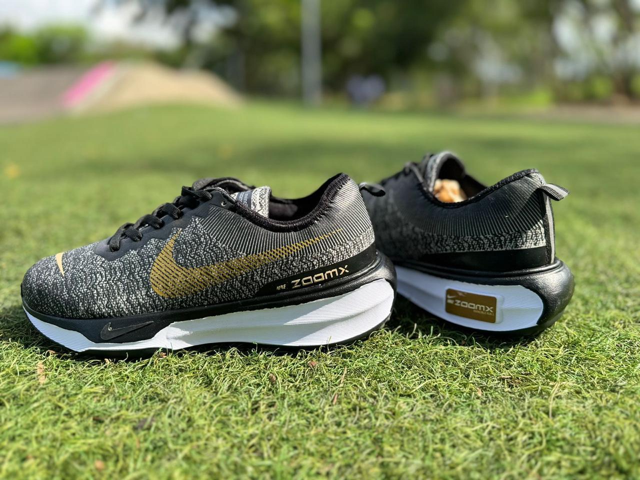 NK ZOOMX INV RUN + CAJA