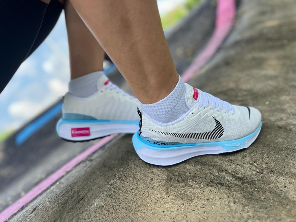 NK ZOOMX INV RUN + CAJA