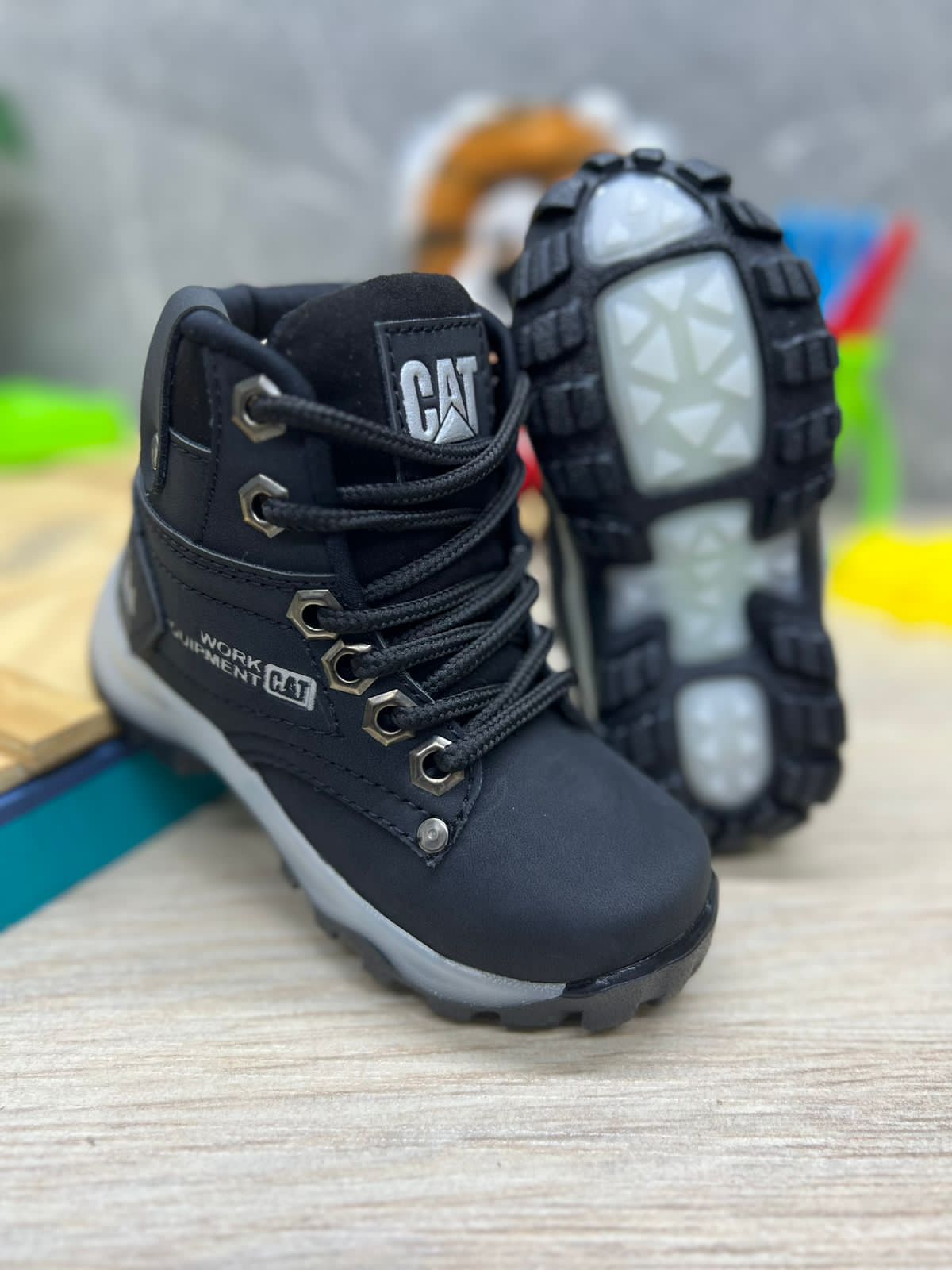 BOTA CAT WORK INFANTIL