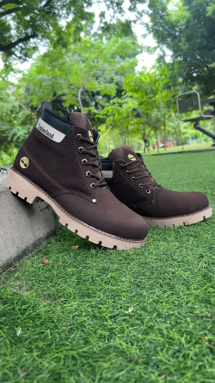 BOTA TIMBERLAND CLASICA CUERO