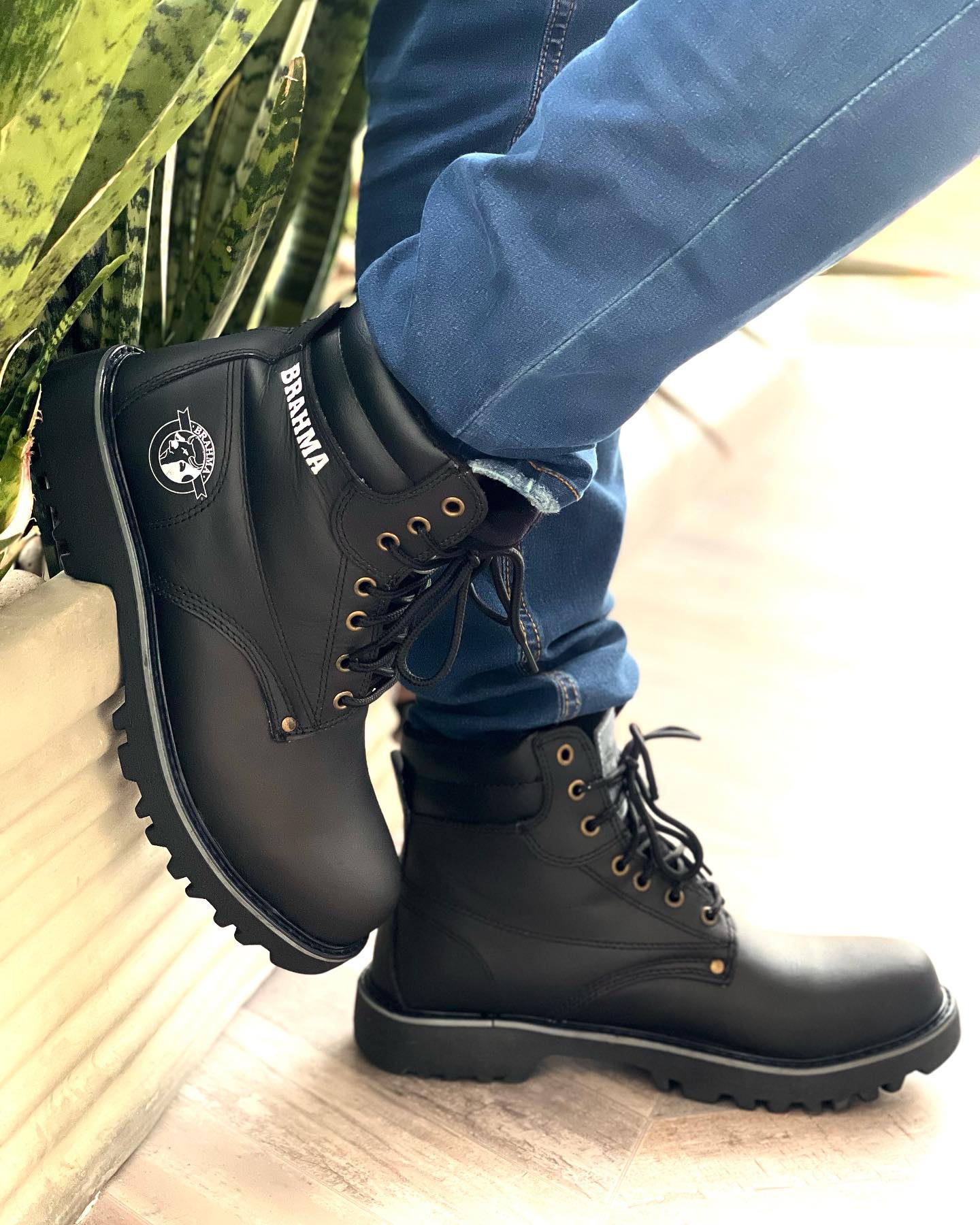 BOTA BRAHMA CLASICA CUERO