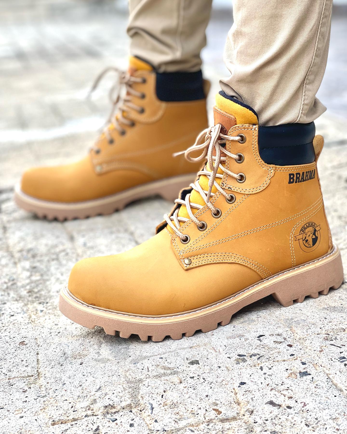 BOTA BRAHMA CLASICA CUERO