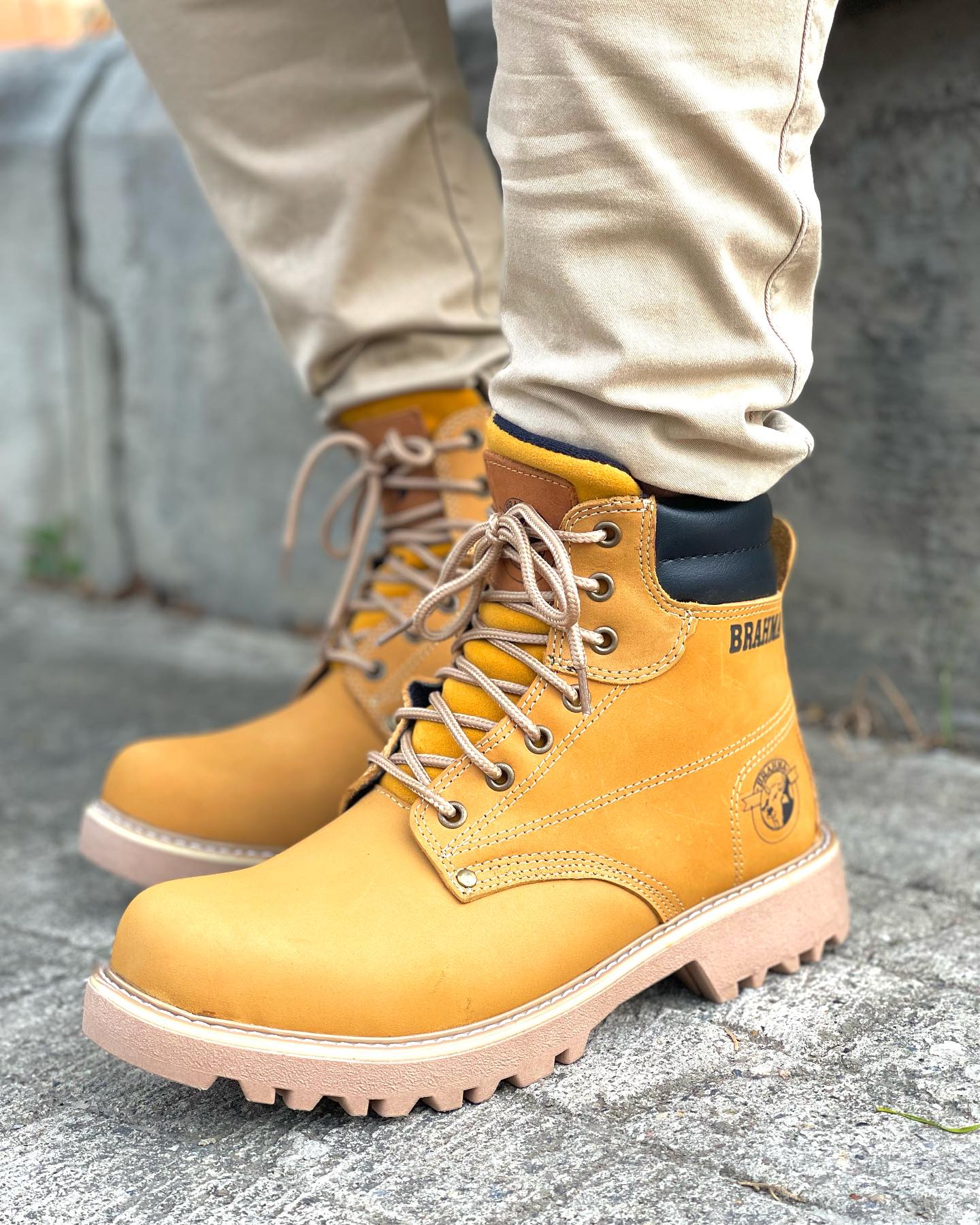 BOTA BRAHMA CLASICA CUERO