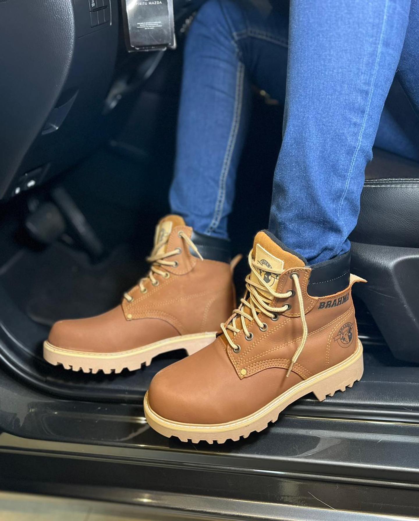 BOTA BRAHMA CLASICA CUERO